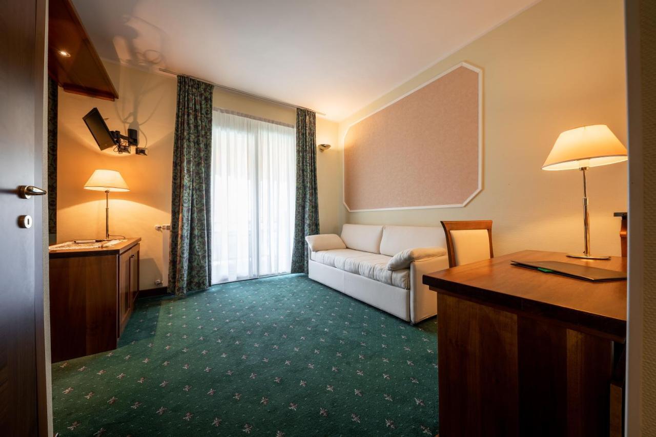 Hotel Elena Saint-Vincent Habitación foto